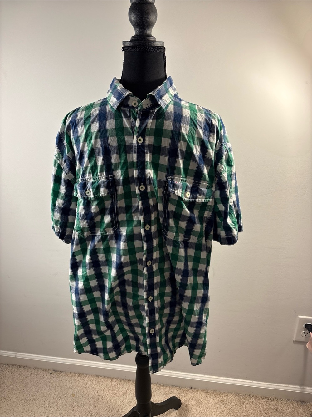 Tommy Hilfiger Green & Blue Plaid Short-Sleeve Button-Down Shirt 429